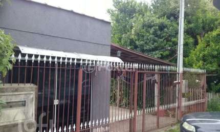 Casa à venda na Avenida Rio Grande do Sul, 3470, Mathias Velho, Canoas, 225 m2 por R$ 213.000