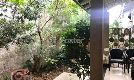 Casa em condomínio fechado com 4 quartos à venda na Rua Attílio Bilibio, 120, Jardim Carvalho, Porto Alegre, 446 m2 por R$ 2.400.000