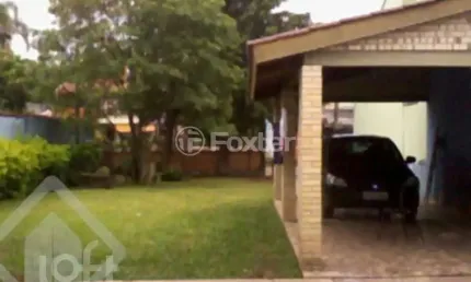 Casa com 2 quartos à venda na Avenida Guarujá, 155, Guarujá, Porto Alegre, 160 m2 por R$ 405.000