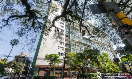 Apartamento com 3 quartos à venda na Rua Ramiro Barcelos, 1081, Independência, Porto Alegre, 185 m2 por R$ 845.500