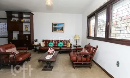 Casa com 3 quartos à venda na Rua Heitor Villa Lobos, 93, Marechal Rondon, Canoas, 326 m2 por R$ 900.000