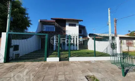 Casa com 4 quartos à venda na Rua Joaquim Nabuco, 800, Fátima, Canoas, 312 m2 por R$ 649.999