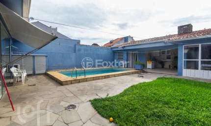 Casa com 4 quartos à venda na Rua Selso Maffessoni, 85, Ipanema, Porto Alegre, 246 m2 por R$ 950.000