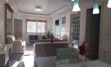 Casa com 4 quartos à venda na Rua Primeiro de Maio, 42, Partenon, Porto Alegre, 336 m2 por R$ 1.350.000