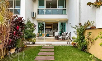 Casa com 3 quartos à venda na rua professor ulisses cabral, 256, chácara das pedras, porto alegre, 425 m2 por r$ 2.800.000