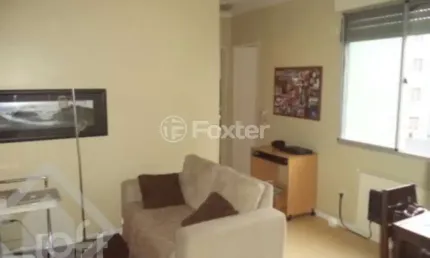 Apartamento com 2 quartos à venda na Avenida Professor Oscar Pereira, 1080, Azenha, Porto Alegre, 52 m2 por R$ 240.000