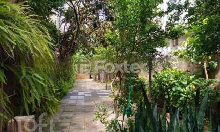 Casa com 4 quartos à venda na Rua Eça de Queiroz, 156, Petrópolis, Porto Alegre, 363 m2 por R$ 1.800.000