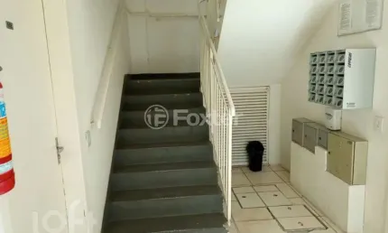 Apartamento com 2 quartos à venda na rua joaquim de carvalho, 650, vila nova, porto alegre, 50 m2 por r$ 222.000