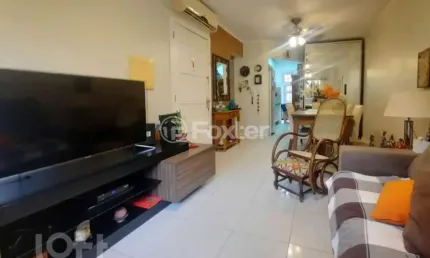 Casa em condomínio fechado com 4 quartos à venda na Rua Brasil, 1100, Centro, Canoas, 90 m2 por R$ 500.000