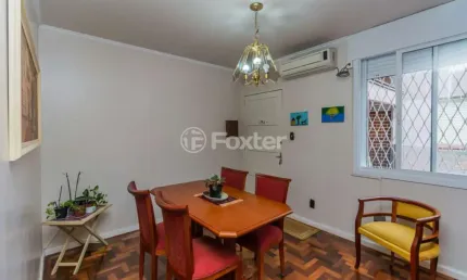 Apartamento com 3 quartos à venda na Rua Carlos Ferreira, 305, Teresópolis, Porto Alegre, 66 m2 por R$ 250.000