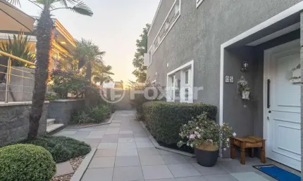 Casa em condomínio fechado com 3 quartos à venda na Rua Araruama, 660, Chácara das Pedras, Porto Alegre, 357 m2 por R$ 2.950.000