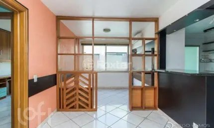 Apartamento com 2 quartos à venda na Avenida Teresópolis, 2548, Teresópolis, Porto Alegre, 65 m2 por R$ 250.000