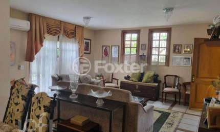 Casa com 3 quartos à venda na Avenida Valado, 368, Vila João Pessoa, Porto Alegre, 266 m2 por R$ 640.000