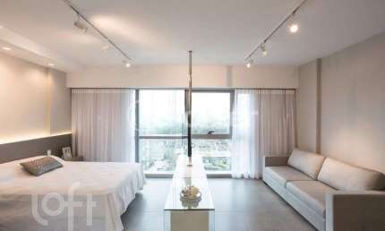Kitnet / Stúdio à venda na Avenida Borges de Medeiros, 2277, Centro Histórico, Porto Alegre, 38 m2 por R$ 500.000