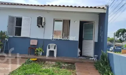 Casa com 2 quartos à venda na Rua Roberto Francisco Behrens, 200, Mato Grande, Canoas, 49 m2 por R$ 220.000