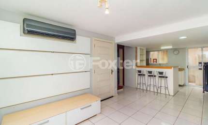 Casa em condomínio fechado com 3 quartos à venda na Rua Tenente Ary Tarrago, 1720, Jardim Itu Sabará, Porto Alegre, 84 m2 por R$ 375.000