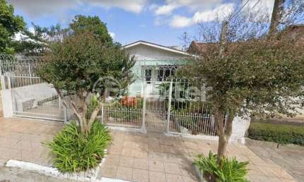 Casa comercial com 2 salas à venda na Rua Fábio de Barros, 268, Nonoai, Porto Alegre, 300 m2 por R$ 420.000