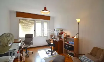 Apartamento com 3 quartos à venda na Avenida Arnaldo Bohrer, 43, Teresópolis, Porto Alegre, 107 m2 por R$ 350.000