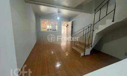 Casa em condomínio fechado com 2 quartos à venda na Rua Treze de Maio, 630, Rio Branco, Canoas, 103 m2 por R$ 280.000