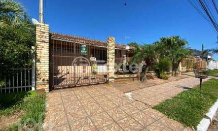 Casa com 4 quartos à venda na Rua das Araras, 1114, Harmonia, Canoas, 164 m2 por R$ 580.000