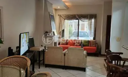 Casa em condomínio fechado com 3 quartos à venda na Avenida Eduardo Prado, 1954, Cavalhada, Porto Alegre, 192 m2 por R$ 948.860
