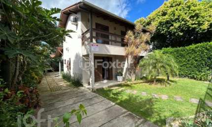 Casa com 3 quartos à venda na Servidão Costa do Moçambique, 358, São João do Rio Vermelho, Florianópolis, 180 m2 por R$ 904.000