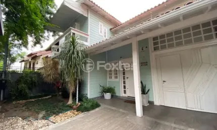 Casa com 3 quartos à venda na Rua Gregório da Fonseca, 509, Nonoai, Porto Alegre, 215 m2 por R$ 749.000