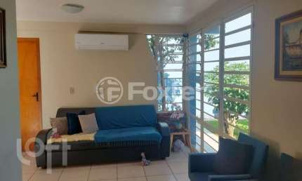 Casa com 2 quartos à venda na Rua Mário Totta, 87, São José, Canoas, 130 m2 por R$ 550.000