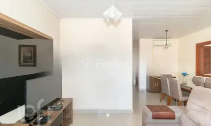 Casa com 4 quartos à venda na rua doutor pereira neto, 1899, tristeza, porto alegre, 129 m2 por r$ 650.000