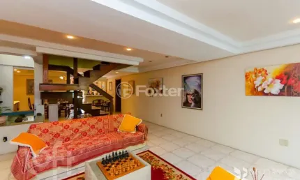 Casa com 3 quartos à venda na rua seival, 306, vila jardim, porto alegre, 378 m2 por r$ 1.700.000