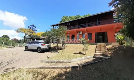 Casa com 3 quartos à venda na Rua Florêncio Farias, 848, Belém Novo, Porto Alegre, 241 m2 por R$ 1.140.000