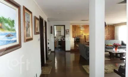 Casa com 4 quartos à venda na Rua Caeté, 1047, Vila Assunção, Porto Alegre, 323 m2 por R$ 1.800.000
