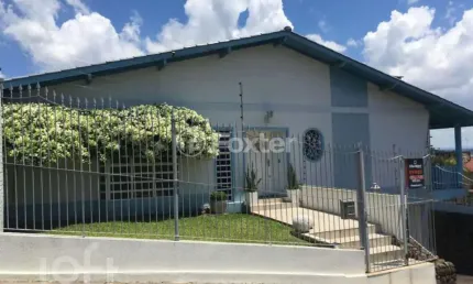 Casa com 3 quartos à venda na Rua Henriqueta Prieto, 40, Feitoria, São Leopoldo, 329 m2 por R$ 1.043.000