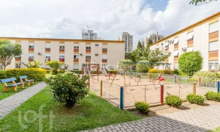 Apartamento com 2 quartos à venda na rua roque calage, 260, passo da areia, porto alegre, 47 m2 por r$ 266.000