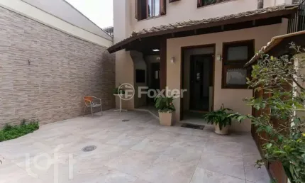 Casa com 3 quartos à venda na Avenida Copacabana, 133, Tristeza, Porto Alegre, 197 m2 por R$ 1.300.000