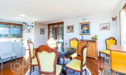 Casa com 3 quartos à venda na Rua Floriano Maya D'Ávila, 30, Teresópolis, Porto Alegre, 246 m2 por R$ 1.110.000