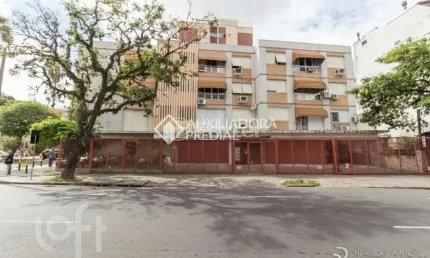 Apartamento com 2 quartos à venda na rua silveiro, 30, menino deus, porto alegre, 64 m2 por r$ 450.000