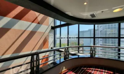 Kitnet / Stúdio à venda na Rua Miguel Tostes, 30, Rio Branco, Porto Alegre, 36 m2 por R$ 372.000