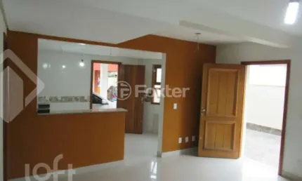 Casa em condomínio fechado com 3 quartos à venda na rua padre joão batista reus, 2522, camaquã, porto alegre, 133 m2 por r$ 455.800
