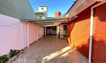 Casa com 2 quartos à venda na Rua João Aluysio Jacob, 380, Fátima, Canoas, 150 m2 por R$ 750.000