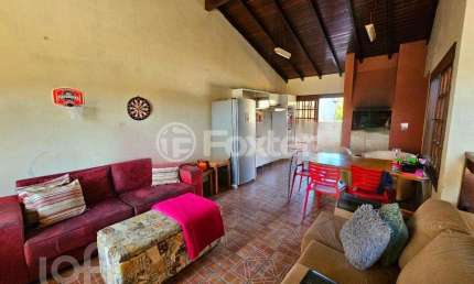 Casa com 4 quartos à venda na Rua Bezerra de Menezes, 135, Passo da Areia, Porto Alegre, 420 m2 por R$ 2.500.000