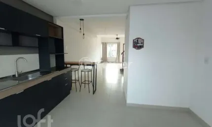 Casa com 2 quartos à venda na rua ilari arlindo basei, 204, guarujá, porto alegre, 95 m2 por r$ 388.000