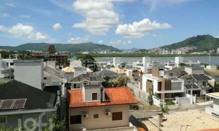 Casa com 5 quartos à venda na Rua Doutor Celso Nicodemus Lopes, 221, João Paulo, Florianópolis, 375 m2 por R$ 3.000.000