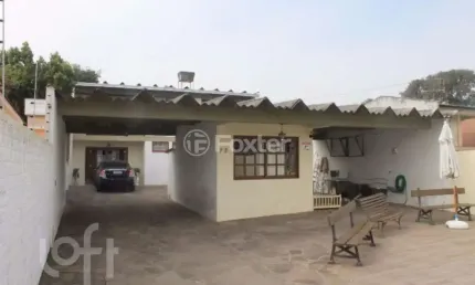 Casa com 3 quartos à venda na Praça Aratiba, 72, Cavalhada, Porto Alegre, 200 m2 por R$ 800.000