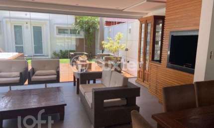 Casa com 3 quartos à venda na Rua Mampituba, 132, Ipanema, Porto Alegre, 218 m2 por R$ 1.380.000