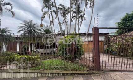 Casa com 5 quartos à venda na Rua Monte Castelo, 186, Nossa Senhora das Graças, Canoas, 618 m2 por R$ 3.500.000