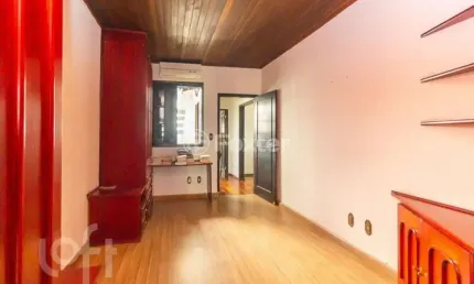 Casa com 4 quartos à venda na rua valparaíso, 993, jardim botânico, porto alegre, 180 m2 por r$ 847.000
