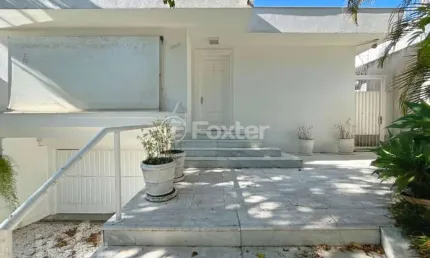 Casa com 4 quartos à venda na rua indianápolis, 332, três figueiras, porto alegre, 268 m2 por r$ 1.750.000