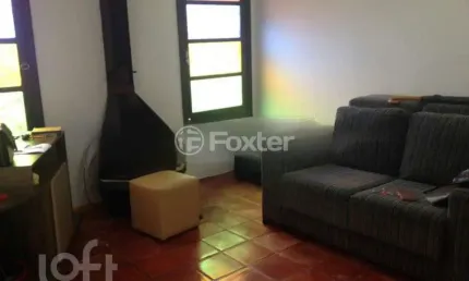 Casa com 4 quartos à venda na Avenida Guarujá, 136, Guarujá, Porto Alegre, 400 m2 por R$ 480.000