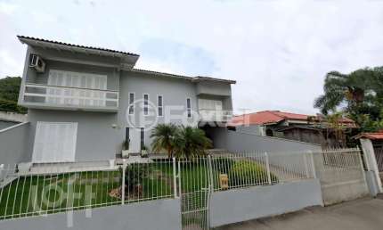 Casa com 4 quartos à venda na Rua Pau de Canela, 536, Rio Tavares, Florianópolis, 222 m2 por R$ 1.802.000